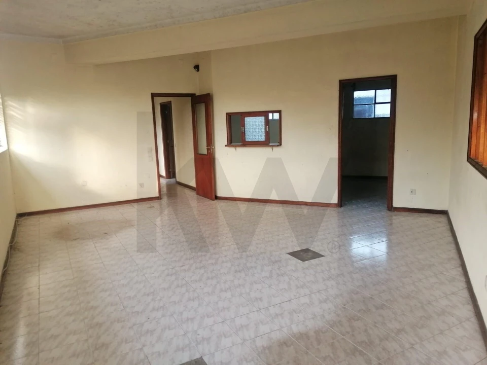 Armazém para Venda em Canedo, Vale e Vila Maior Foto 18