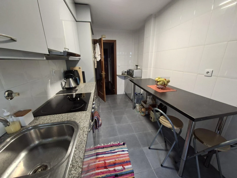 Apartamento T2 para Arrendamento em Ramalde Foto 15