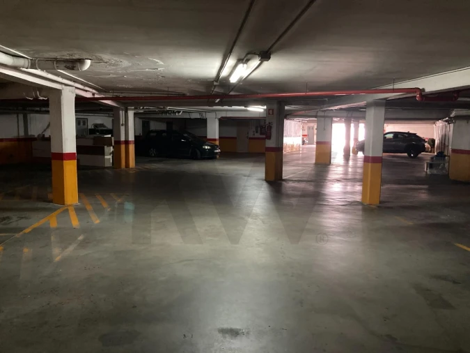 Apartamento T2 para Arrendamento em Ramalde Foto 6