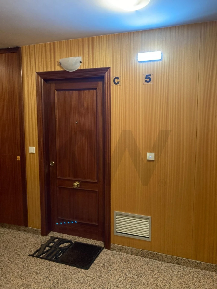 Apartamento T2 para Arrendamento em Ramalde Foto 5