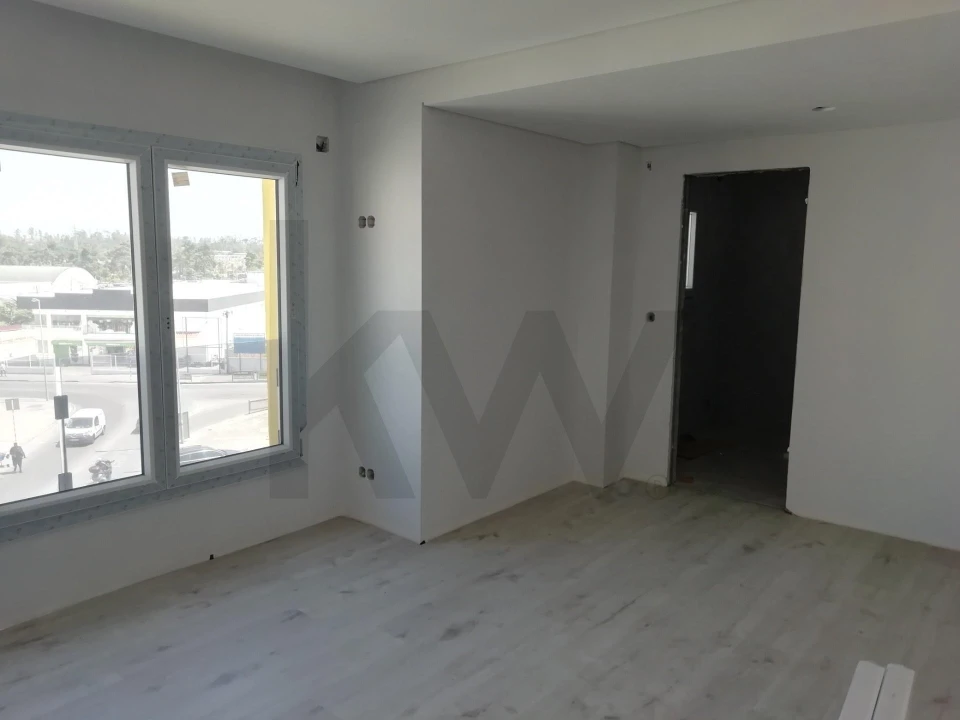 Apartamento T3 para Venda em Corroios Foto 16