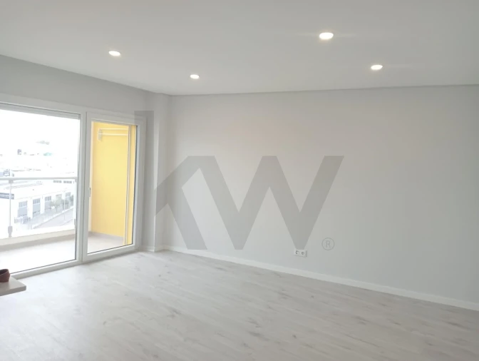 Apartamento T3 para Venda em Corroios Foto 12