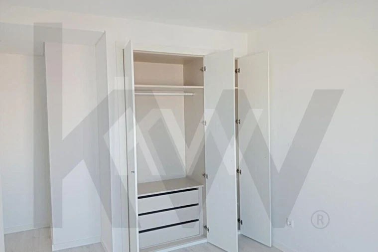 Apartamento T3 para Venda em Corroios Foto 27