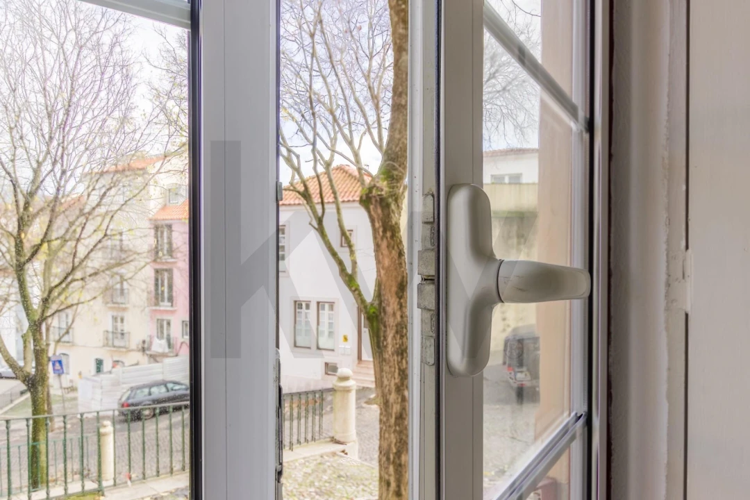 Apartamento T1 para Venda em Santa Maria Maior Foto 9