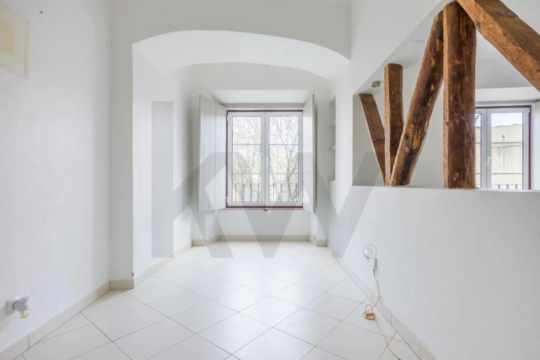 Apartamento T1 para Venda em Santa Maria Maior Foto 4