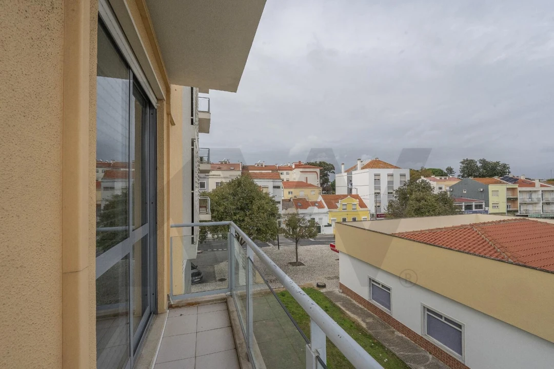 Apartamento T2 para Venda em Seixal, Arrentela e Aldeia de Paio Pires Foto 8
