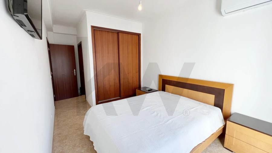 Apartamento T2 para Arrendamento em Estômbar e Parchal Foto 11