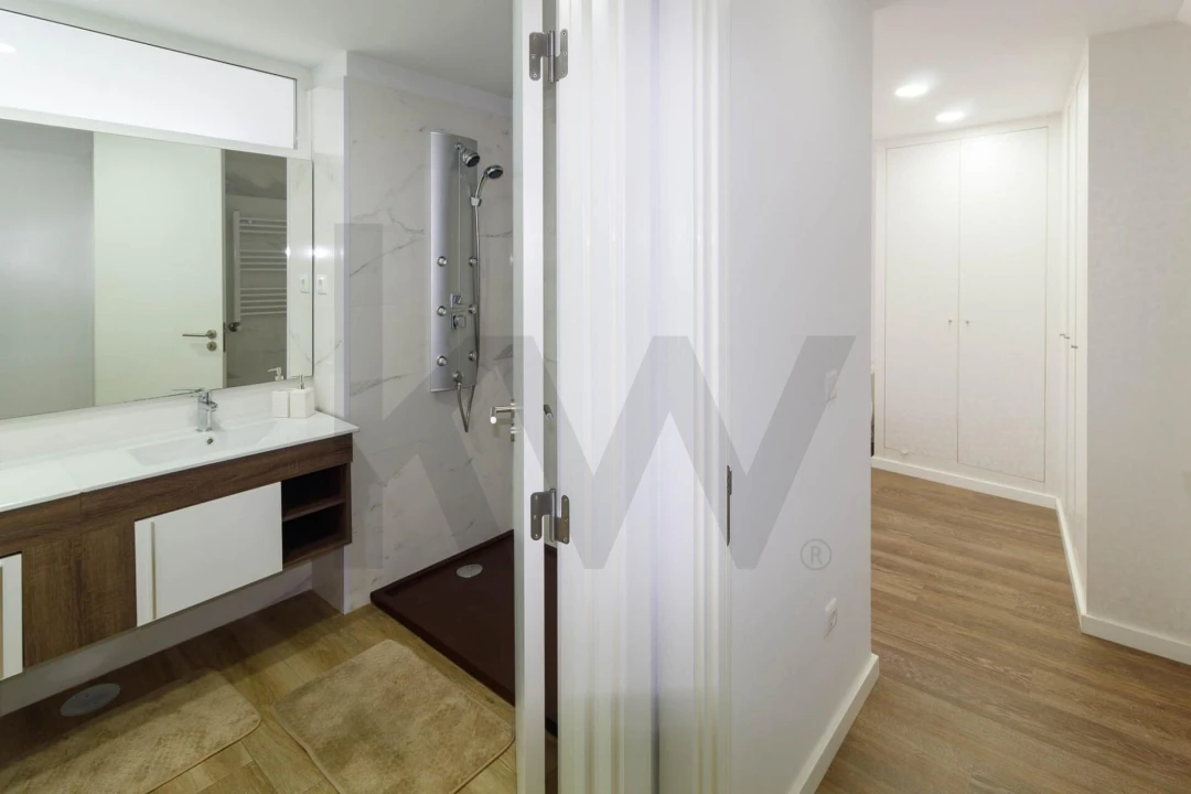 Moradia T3 para Venda em Freamunde Foto 16