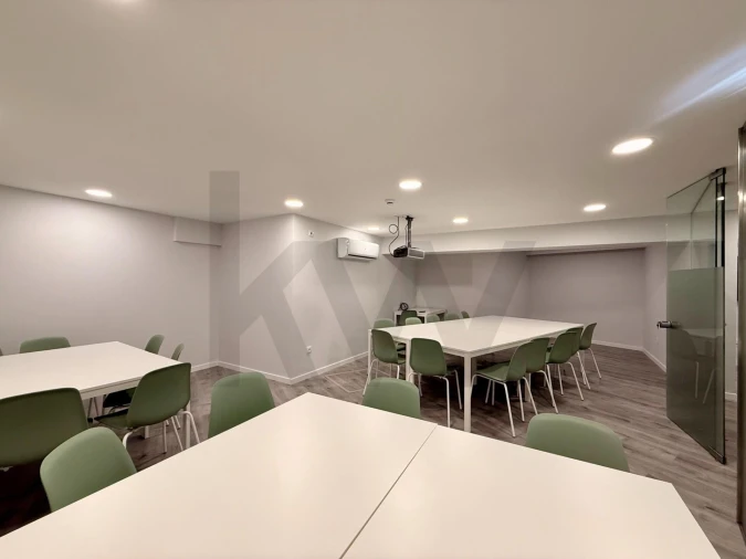 Loja para Venda em Mafamude e Vilar do Paraíso Foto 11