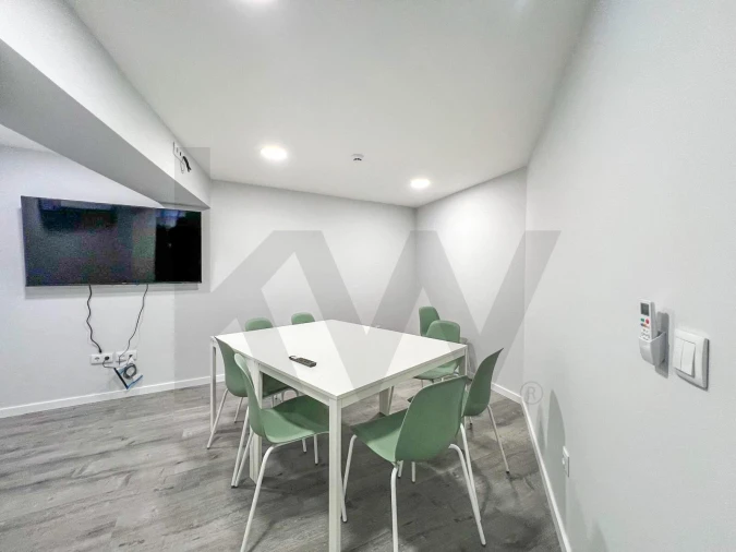 Loja para Venda em Mafamude e Vilar do Paraíso Foto 17