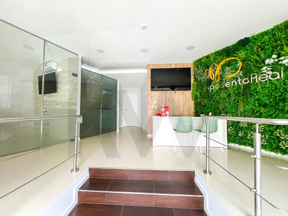 Loja para Venda em Mafamude e Vilar do Paraíso Foto 3