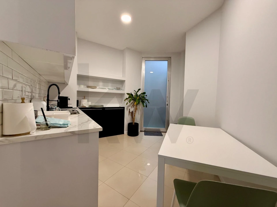 Loja para Venda em Mafamude e Vilar do Paraíso Foto 7