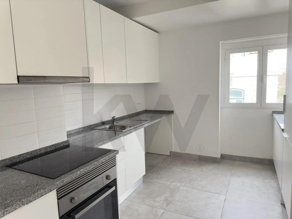 Apartamento T1 para Arrendamento em Campo de Ourique Foto 11