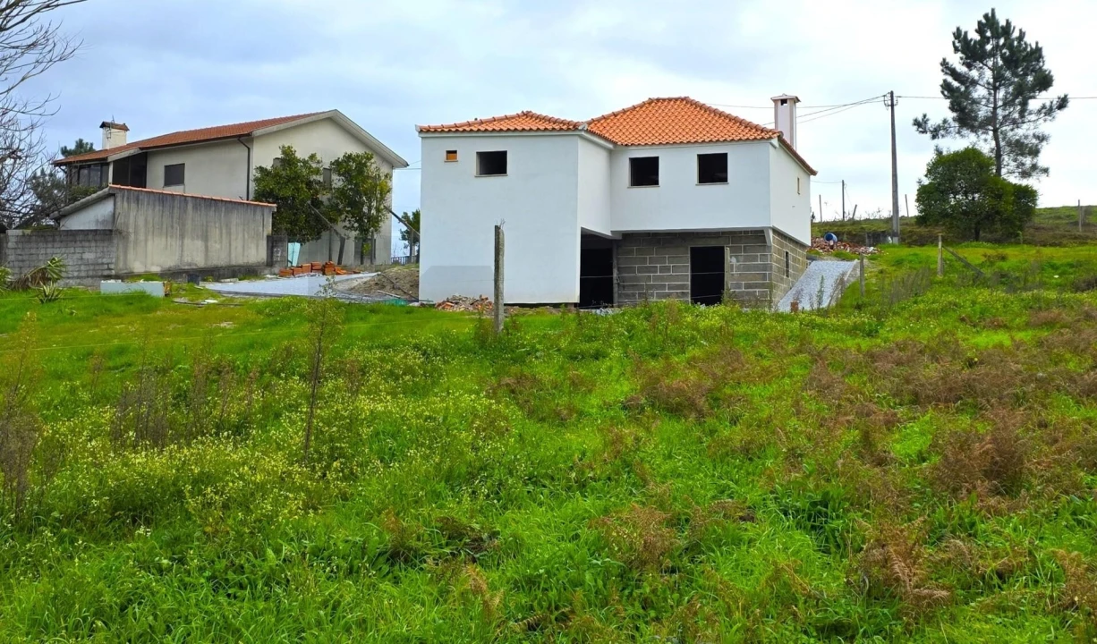 Moradia T3 para Venda em Telões Foto 12