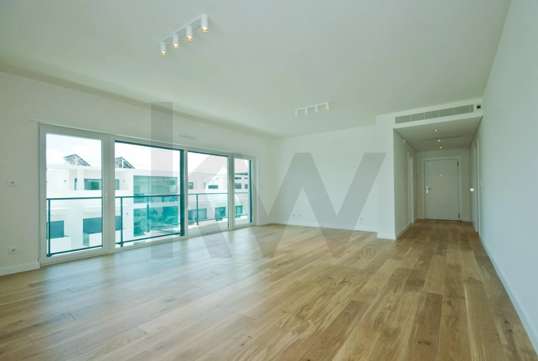 Apartamento T3 para Arrendamento em Lumiar Foto 1