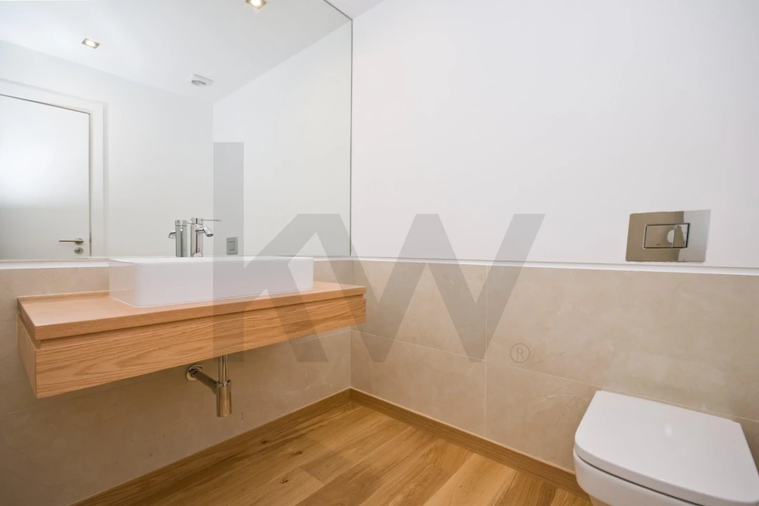 Apartamento T3 para Arrendamento em Lumiar Foto 17