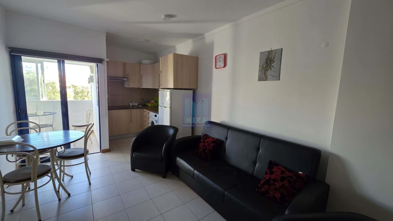 Apartamento T1 para Venda em Portimão Foto 2