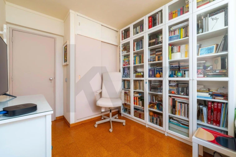 Apartamento T3 para Venda em Faro (Sé e São Pedro) Foto 13