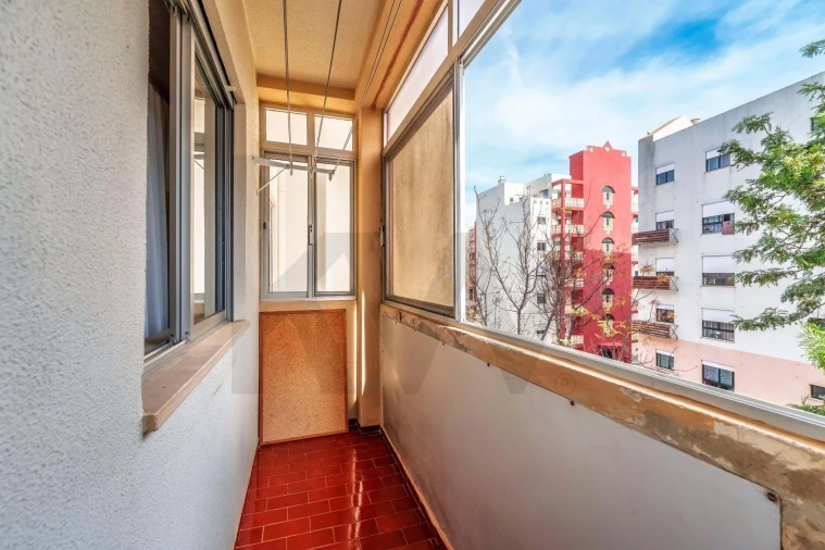 Apartamento T3 para Venda em Faro (Sé e São Pedro) Foto 7