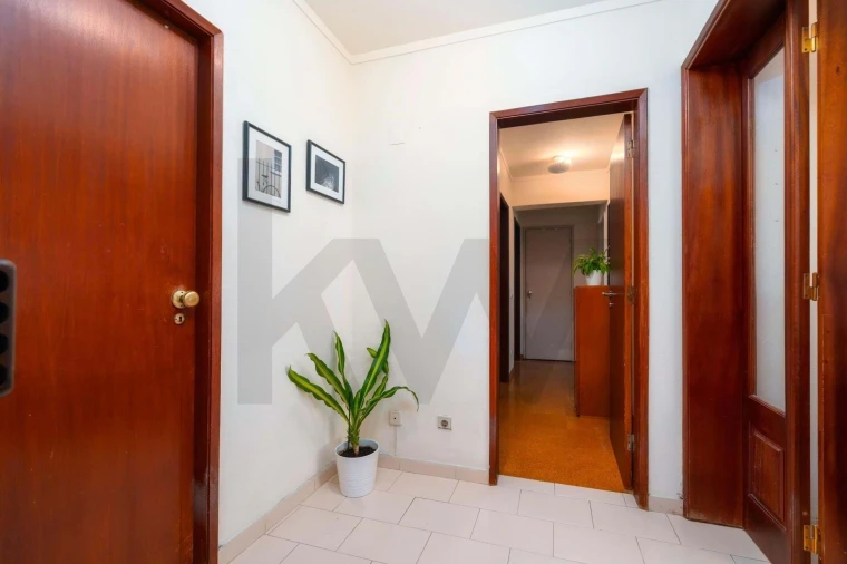 Apartamento T3 para Venda em Faro (Sé e São Pedro) Foto 9