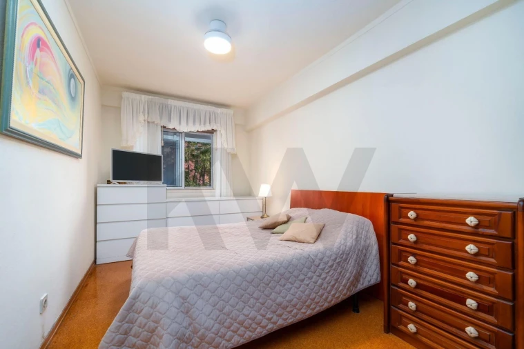 Apartamento T3 para Venda em Faro (Sé e São Pedro) Foto 17
