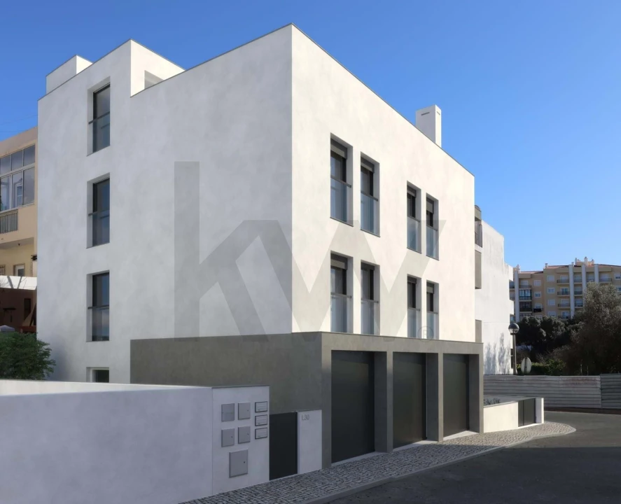 Apartamento T2 para Venda em Portimão Foto 3