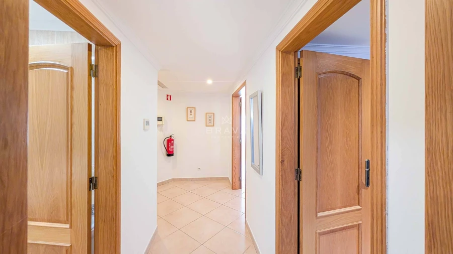 Apartamento T2 para Venda em Albufeira e Olhos de Água Foto 21