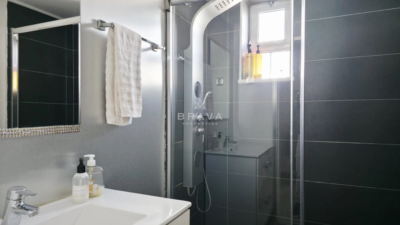 Moradia T3 para Venda em Quarteira Foto 17