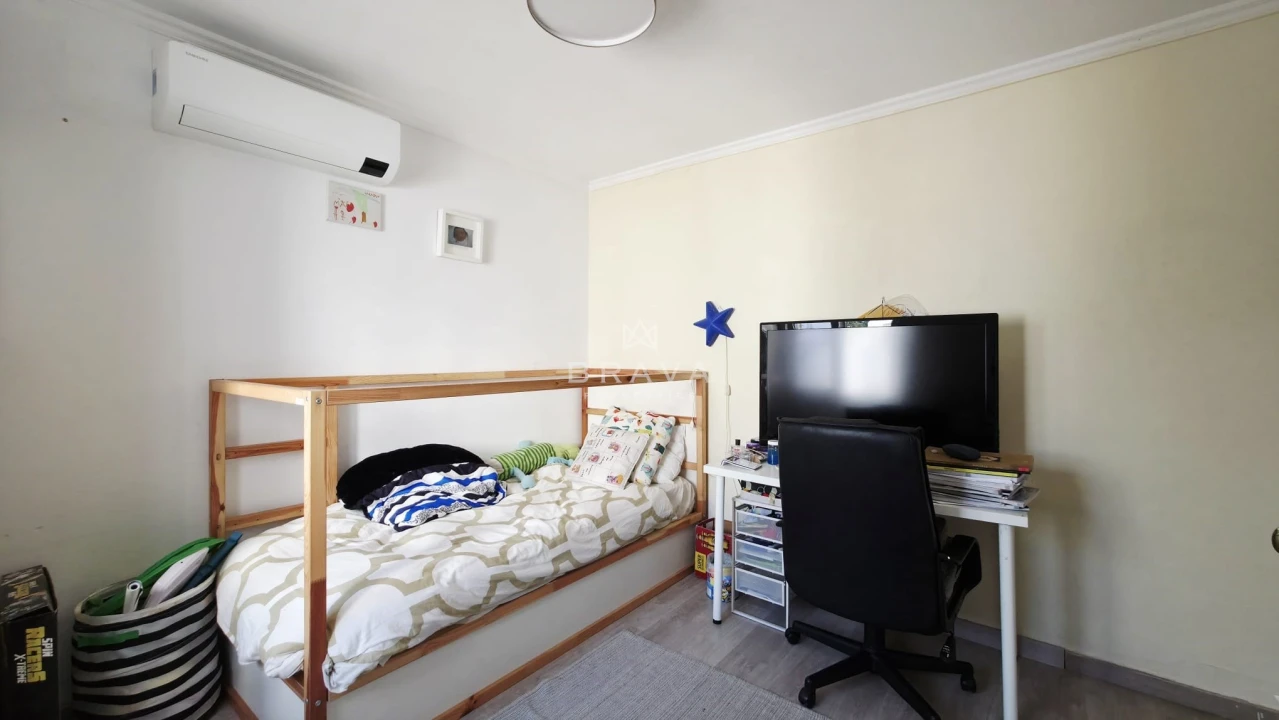 Moradia T3 para Venda em Quarteira Foto 14