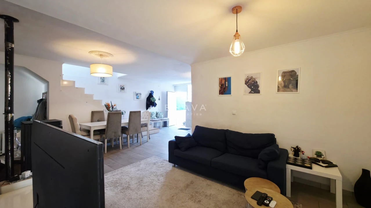 Moradia T3 para Venda em Quarteira Foto 21