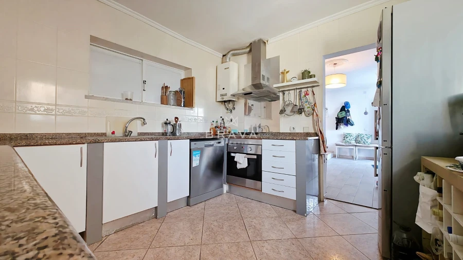 Moradia T3 para Venda em Quarteira Foto 8