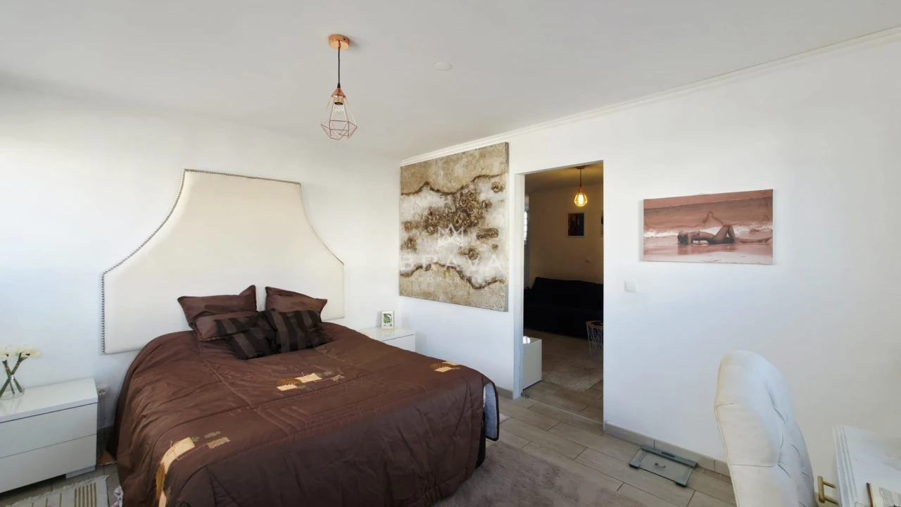 Moradia T3 para Venda em Quarteira Foto 10