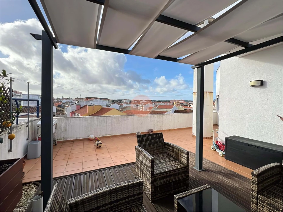 Apartamento T3 para Venda em Bombarral e Vale Covo Foto 24