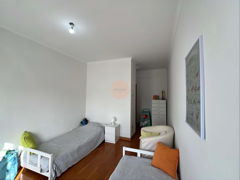 Apartamento T3 para Venda em Bombarral e Vale Covo Foto 12