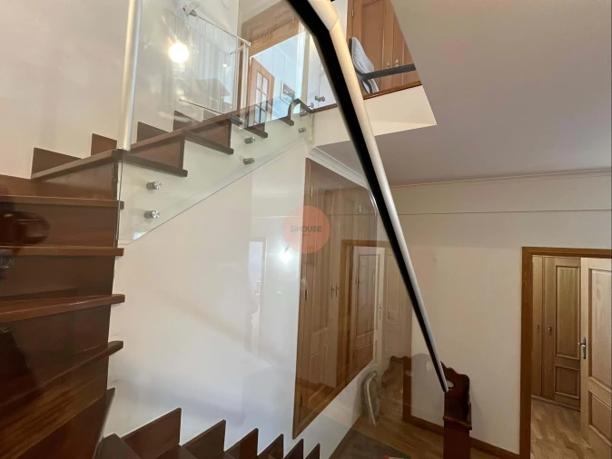 Apartamento T3 para Venda em Bombarral e Vale Covo Foto 8