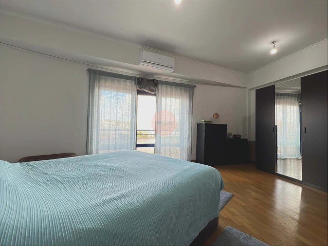 Apartamento T3 para Venda em Bombarral e Vale Covo Foto 11