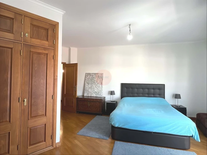 Apartamento T3 para Venda em Bombarral e Vale Covo Foto 16