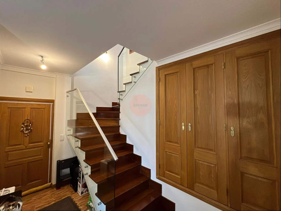 Apartamento T3 para Venda em Bombarral e Vale Covo Foto 25