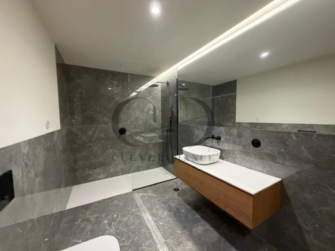 Apartamento T2 para Venda em Cedofeita, Santo Ildefonso, Sé, Miragaia, São Nicolau e Vitória Foto 7