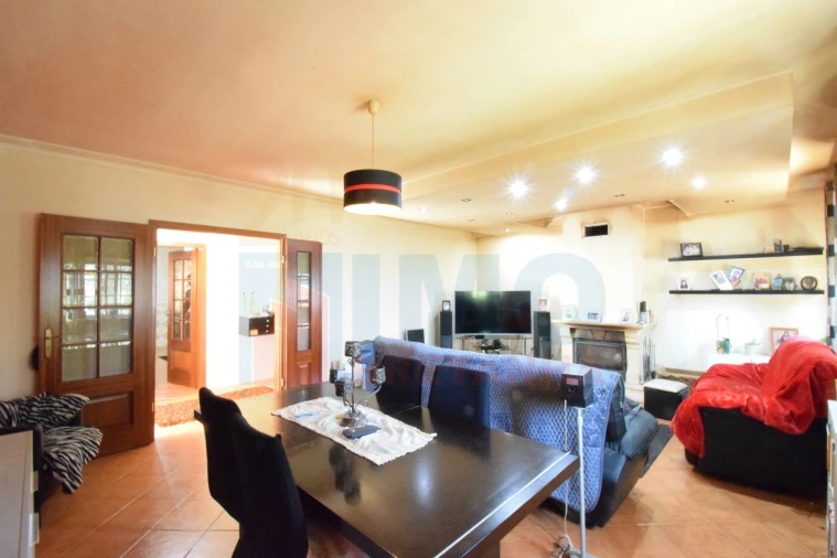 Apartamento T3 para Venda em Covilhã e Canhoso Foto 4