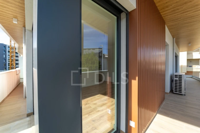 Apartamento T4 para Venda em Ramalde Foto 25