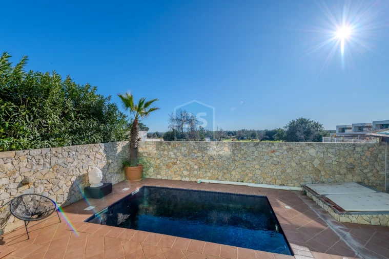 Moradia T4 para Venda em Almancil Foto 46