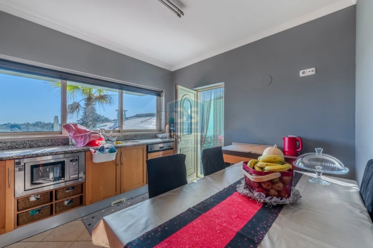 Moradia T4 para Venda em Almancil Foto 11