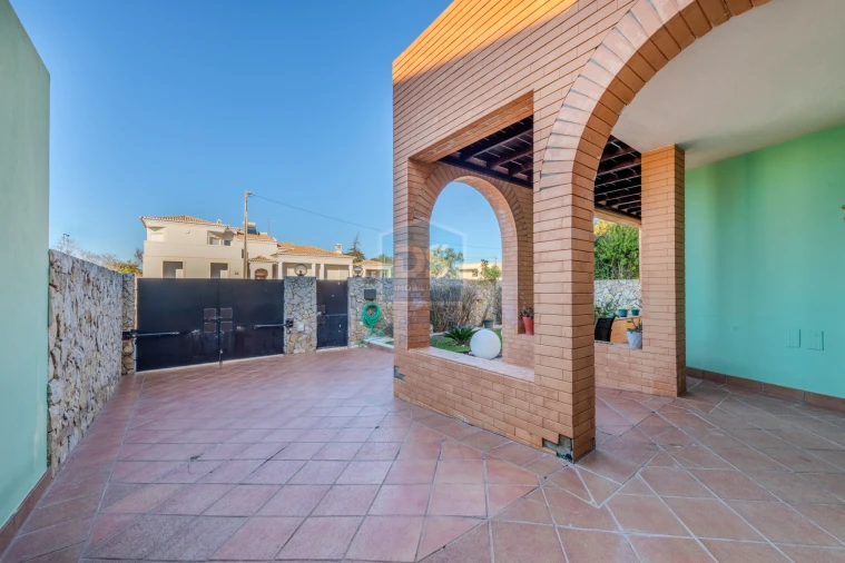 Moradia T4 para Venda em Almancil Foto 15