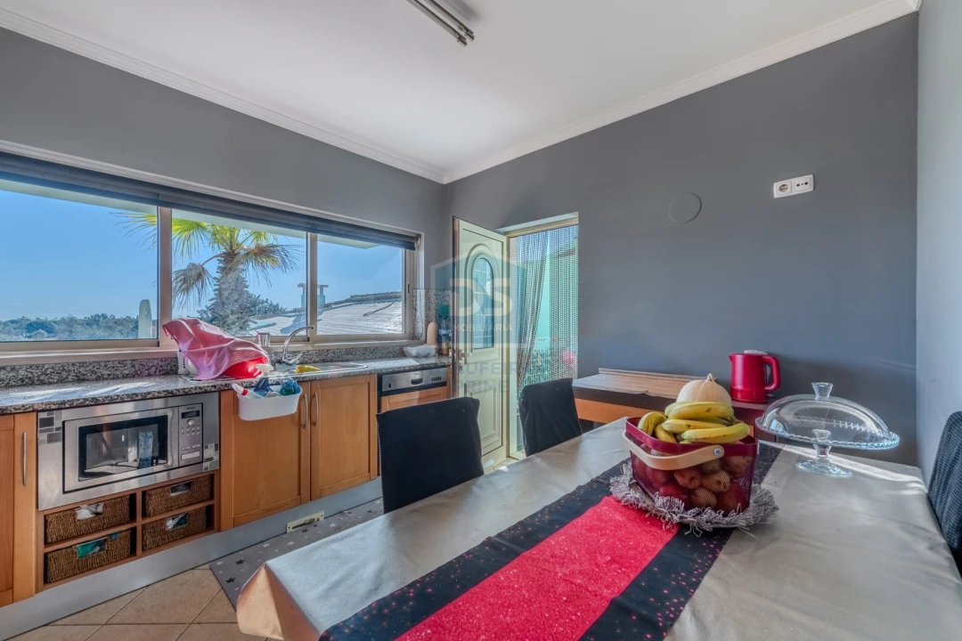 Moradia T4 para Venda em Almancil Foto 11