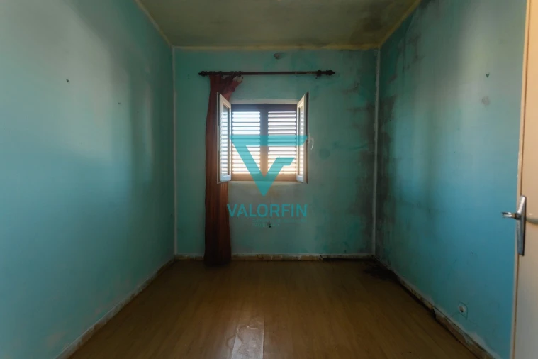 Moradia T3 para Venda em Alqueidão Foto 7