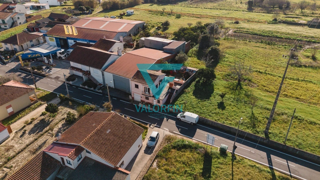 Moradia T3 para Venda em Alqueidão Foto 14