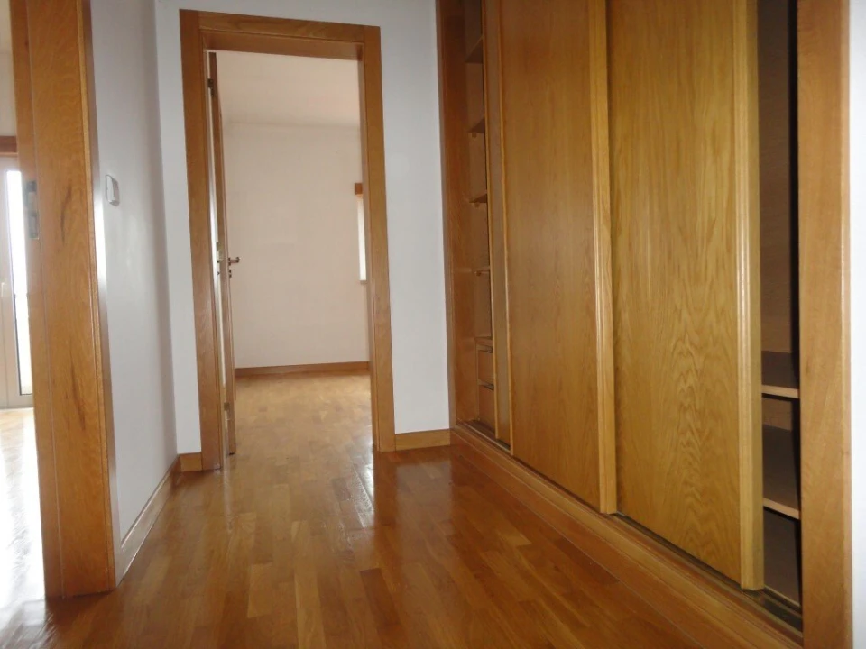 Apartamento T3 para Venda em Leiria, Pousos, Barreira e Cortes Foto 11