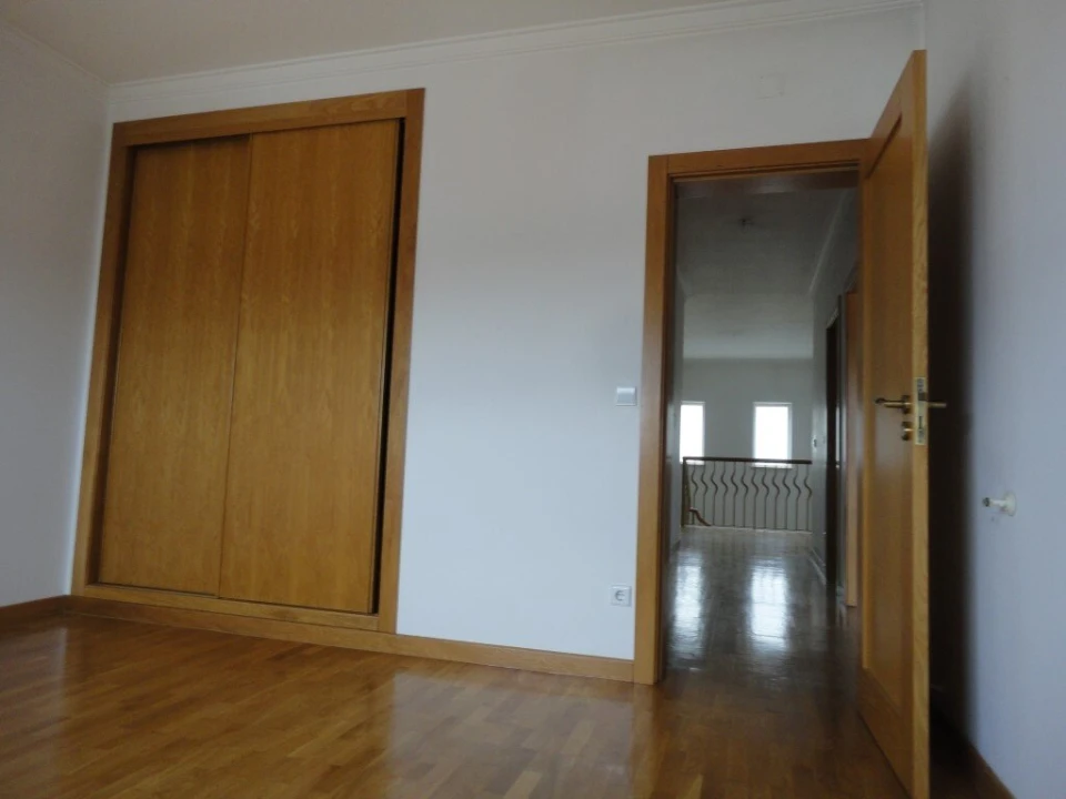 Apartamento T3 para Venda em Leiria, Pousos, Barreira e Cortes Foto 12