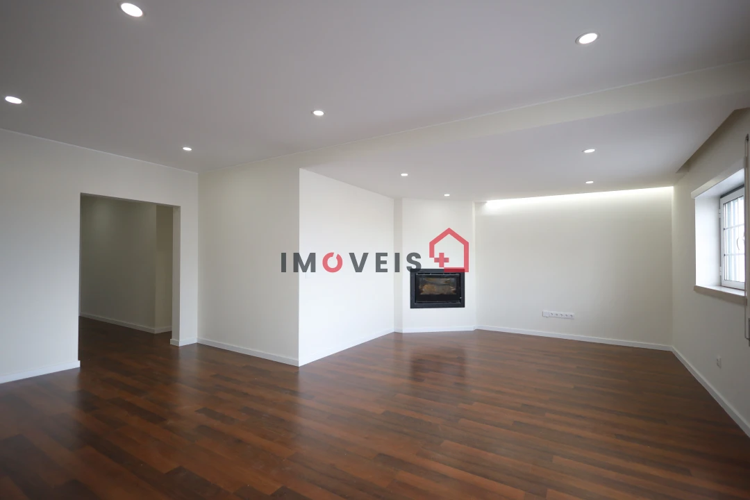 Moradia T3 para Venda em Porto de Mós - São João Baptista e São Pedro Foto 4